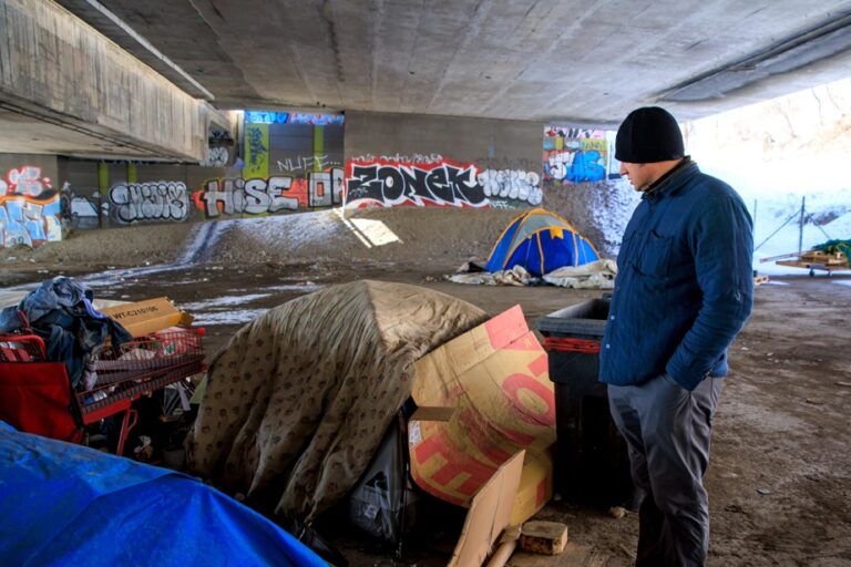 Homeless people soon evicted from their camp