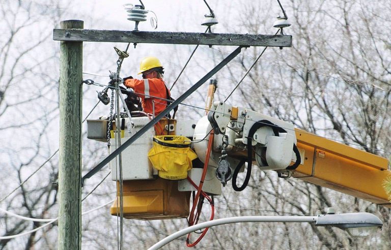 Hydro-Québec connection delays cause a lot of headaches