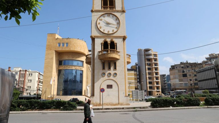 In Lebanon, the government creates confusion by postponing the transition to summer time for a month