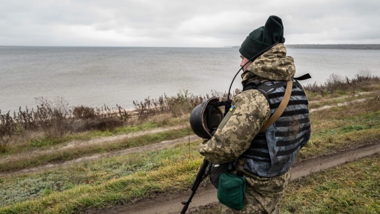 In Ukraine, the video of a soldier executed by the Russians becomes the symbol of the resistance