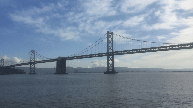 In the United States, San Francisco is experimenting with a ferry that runs on hydrogen