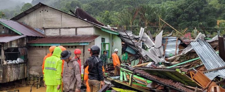 Indonesia landslide death toll reaches 50