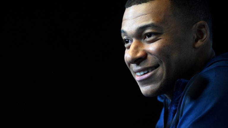 Kylian Mbappé has “probably the highest salary in the history of world sport”, according to the “football” editor of L’Equipe