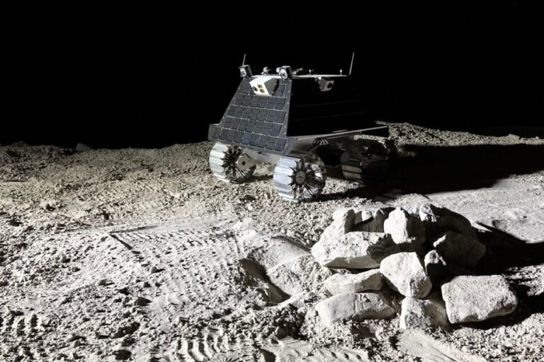 Lunar exploration |  The Canadian rover prepares to play a key role