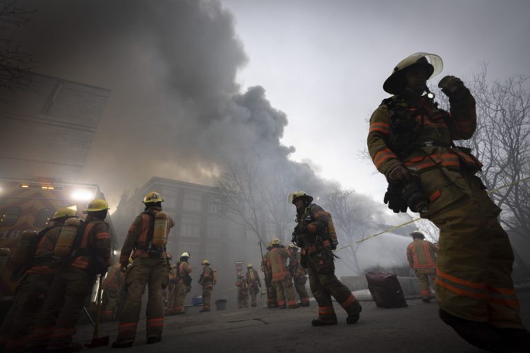 Major fire in Old Montreal |  A devastated heritage building