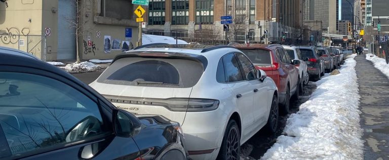 Montreal: parking on the street should be paying everywhere, believe environmentalists