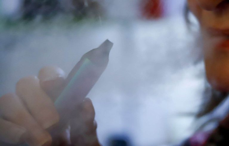 More and more non-smokers vaping in Quebec