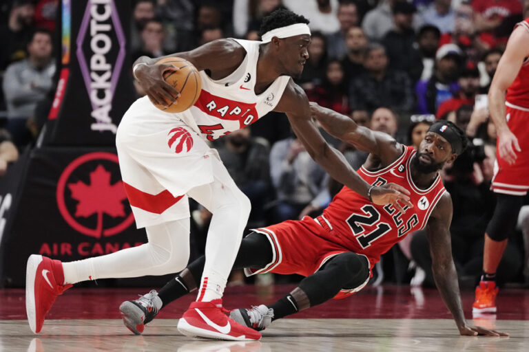 NBA |  Pascal Siakam helps Raptors beat Bulls 104-98