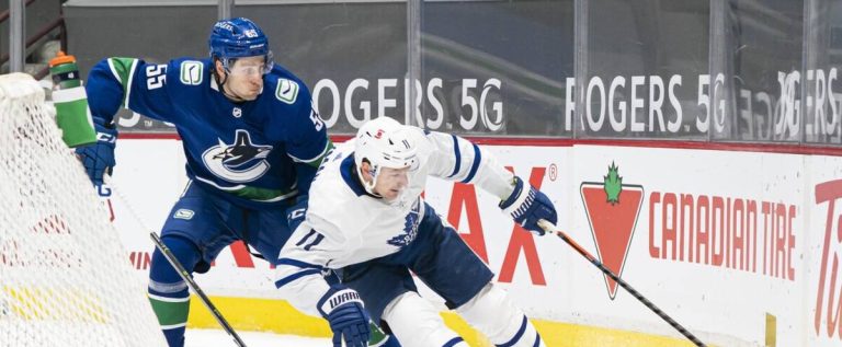 NHL: a Quebec defender extends his stay in Vancouver