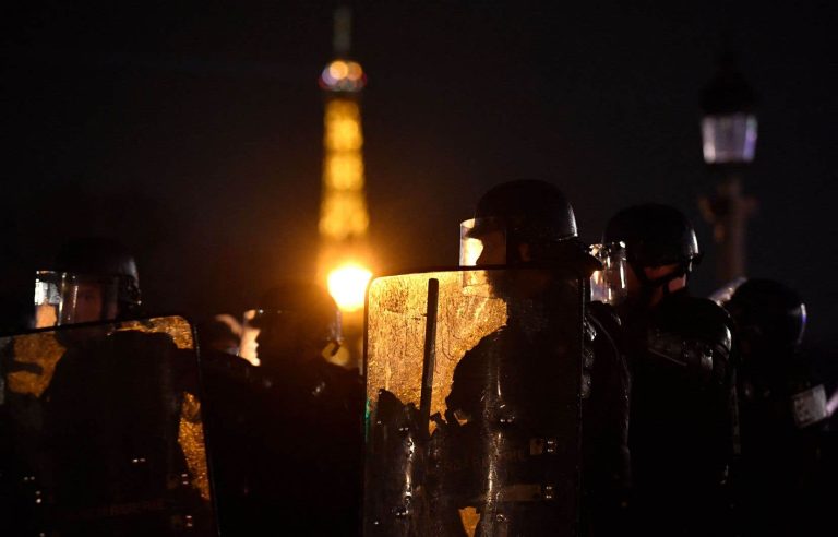 New demonstrations in France, Place de la Concorde prohibited