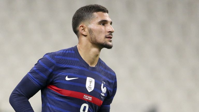 Olympique Lyonnais condemns the racist behavior of certain “supporters” against Houssem Aouar