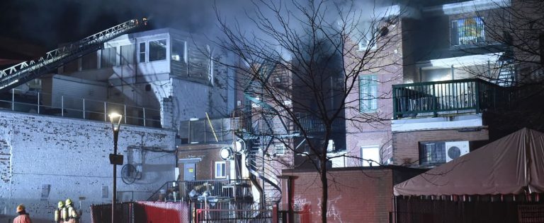 [PHOTOS] Montreal: a fire puts two families on the street in the Latin Quarter