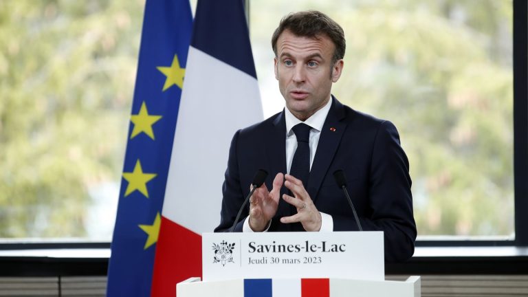 Price, sobriety, repair of leaks… What to remember from the water plan announced by Emmanuel Macron