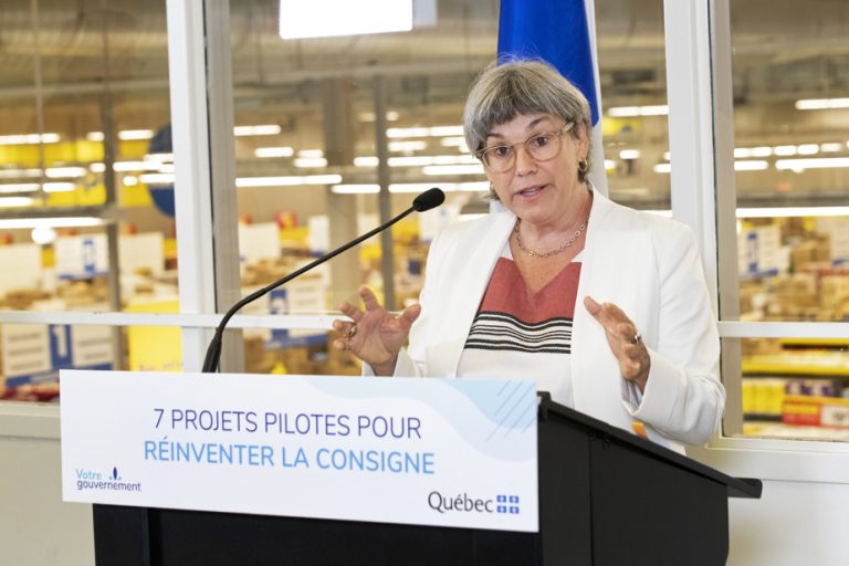 Quebec Society for Recovery and Recycling |  The CEO of Recyc-Québec ejected