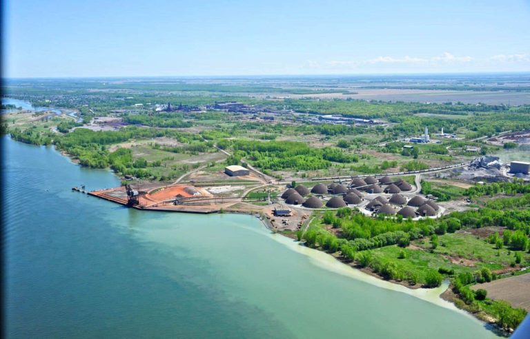 Quebec pledges $130 million for the Contrecoeur port project