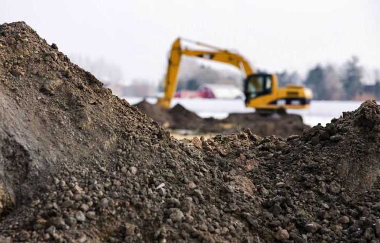 Quebec postpones traceability of contaminated soil for six months