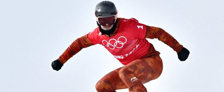 Quebecers dominate at home in snowboard cross