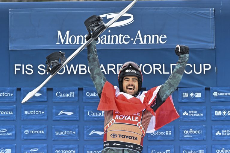 Snowboardcross World Cup |  Eliot Grondin triumphs at Mont-Sainte-Anne