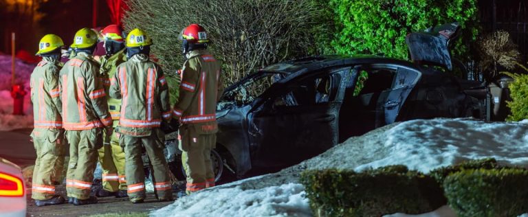 Suspicious vehicle fire in Montreal: the SPVM is investigating