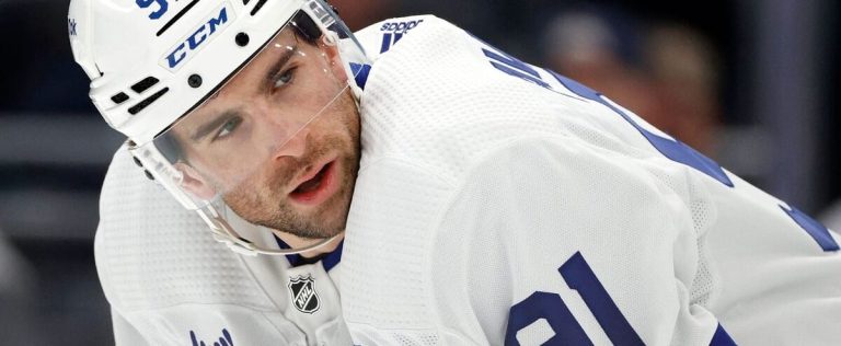 Tavares sanctioned for assaulting a Quebecer