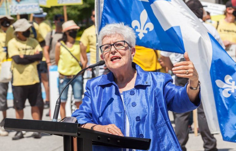 The City of Montreal Committee on the French language proposes to add a slogan to the City’s logo