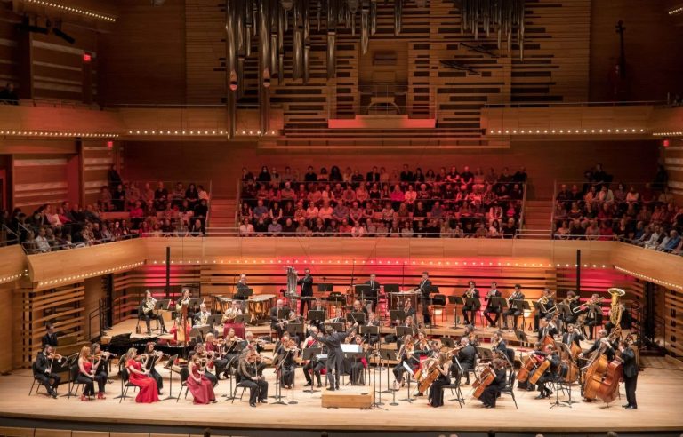 The direction of Alexandre Da Costa hotly contested at the Orchester symphonique de Longueuil