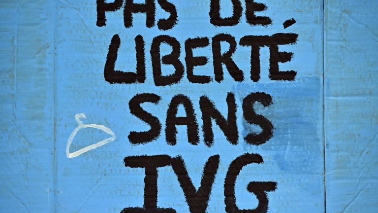 “The freedom of abortion must go first to women, who have the right to dispose of their bodies”, according to Jean Viard