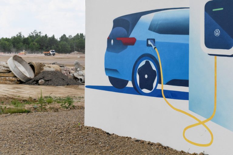 The price of lithium is falling… so are electric cars