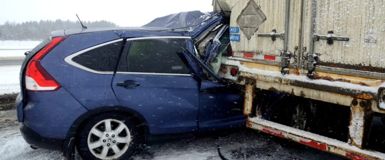 They survive an impressive accident on Highway 20