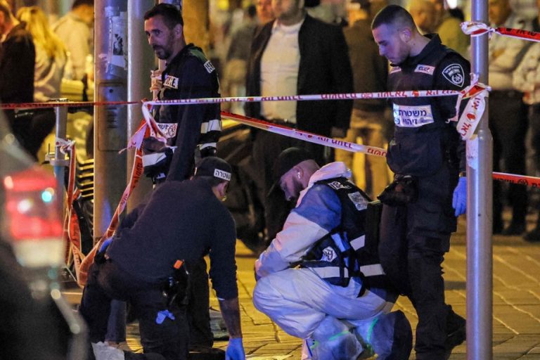 Three injured in an attack in Tel Aviv, the assailant shot dead