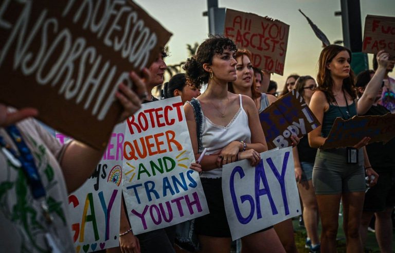 Towards the extension of a controversial law banning the teaching of LGBT+ issues in Florida