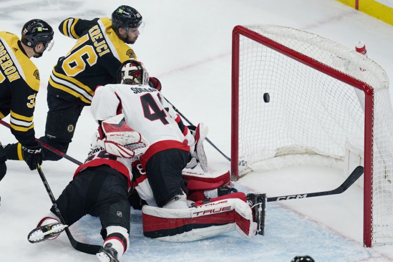 Tuesday in the NHL |  Bruins win 2-1 over Senators