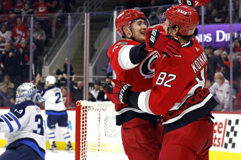 Tuesday in the NHL |  Hurricanes beat Jets