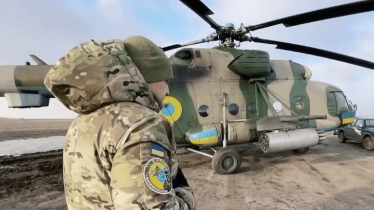 Ukrainian helicopters in support of Bakhmout fighters