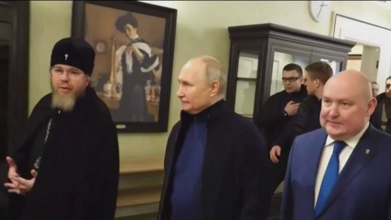 Vladimir Putin travels to Crimea for the anniversary of the annexation