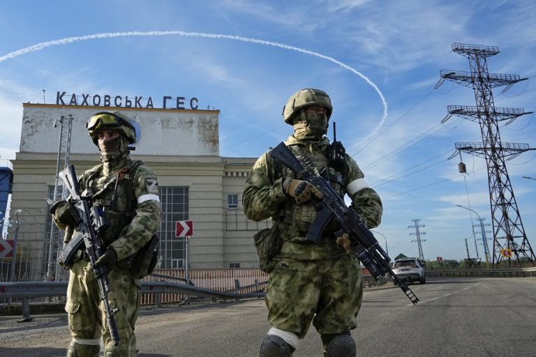 War in Ukraine |  Russian troops reportedly withdrew from a town northeast of Kherson