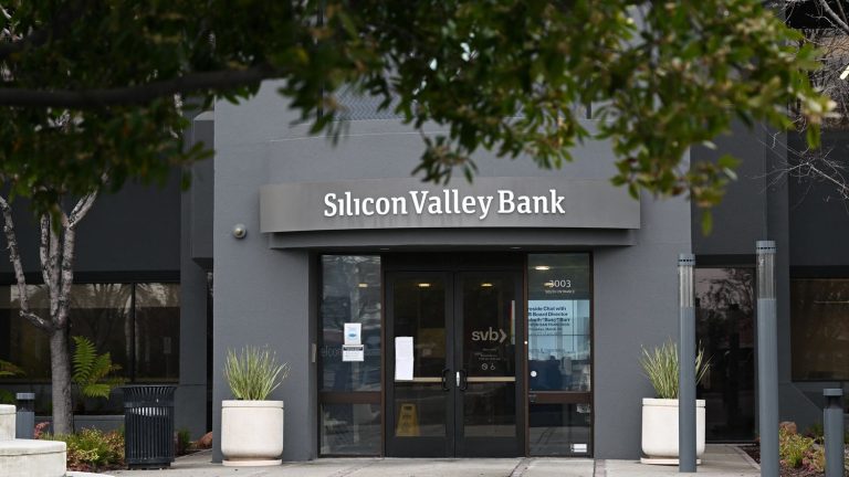 We explain why the failure of Silicon Valley Bank revives fears of a banking crisis