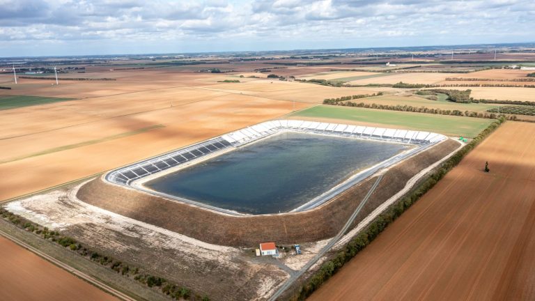 beyond Sainte-Soline, what other water reservoir projects of this type are there in France?