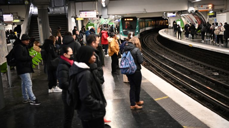 “clear improvement” at RATP, SNCF traffic still “strongly disrupted” Friday and this weekend