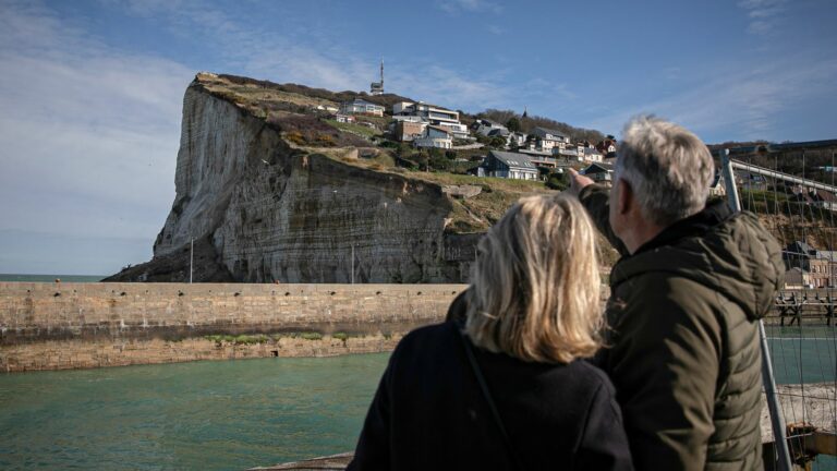 coastal erosion does not scare the French who still dream of having a house with a view of the sea