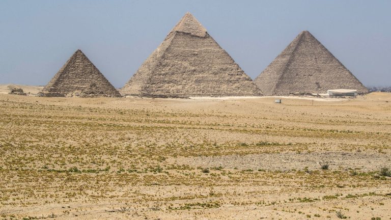 discovery of a hidden tunnel in the pyramid of Cheops