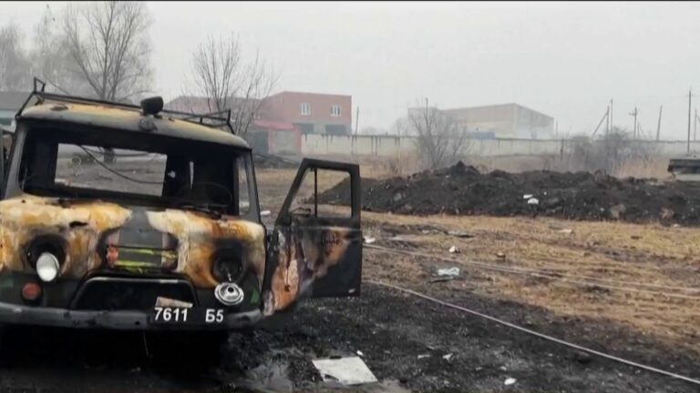 the Russians advance towards Bakhmout, a ghost town