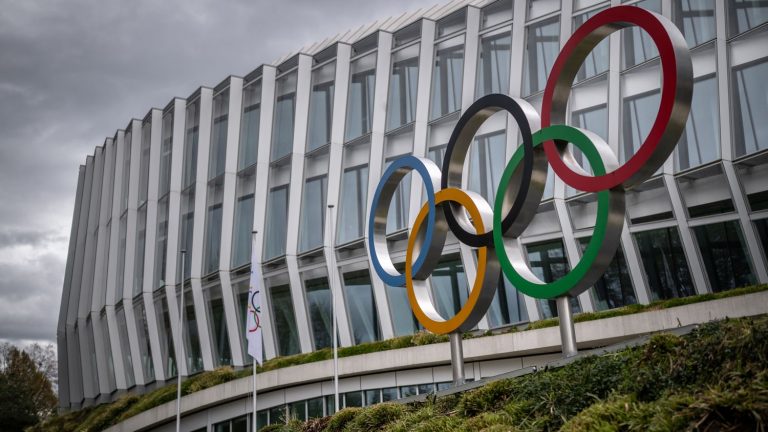 three questions about the IOC meeting, which could decide to reinstate Russian and Belarusian athletes