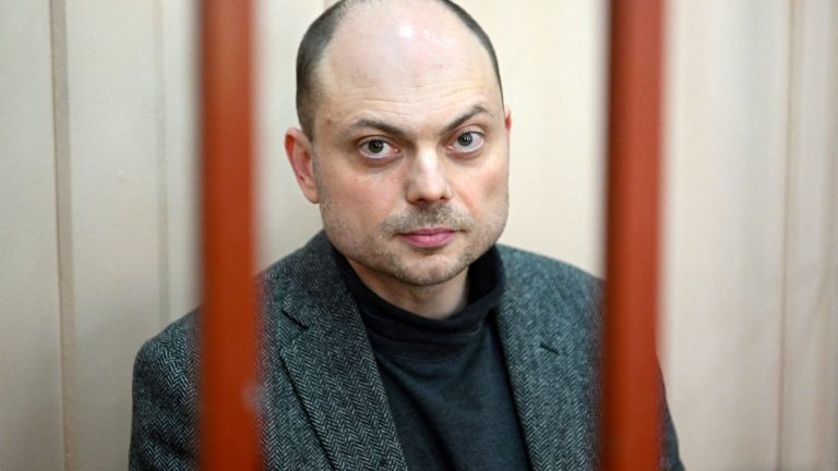 25 years in prison required against opponent Vladimir Kara-Mourza accused of treason