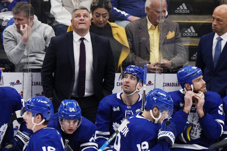 7-3 loss to the Lightning |  The Maple Leafs in search of explanations