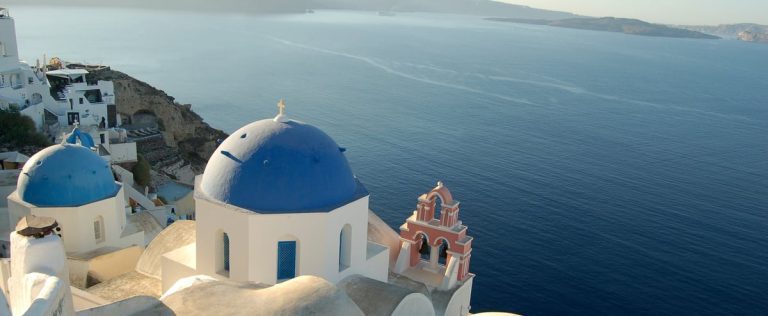 9 sublime Greek islands where to put your suitcases