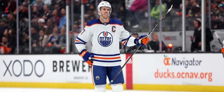 [À VOIR] Connor McDavid picks up his 150th point of the season