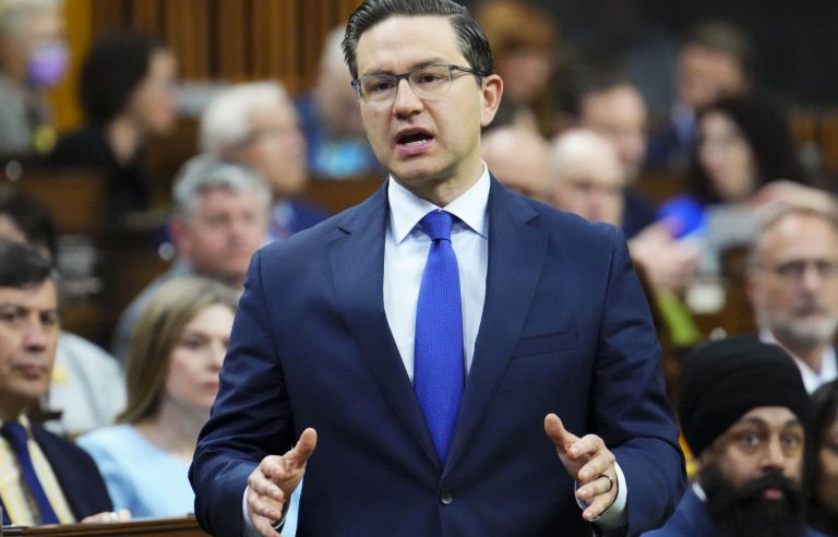 [Analyse] Poilievre’s war on CBC threatens his conquest of voters in Quebec