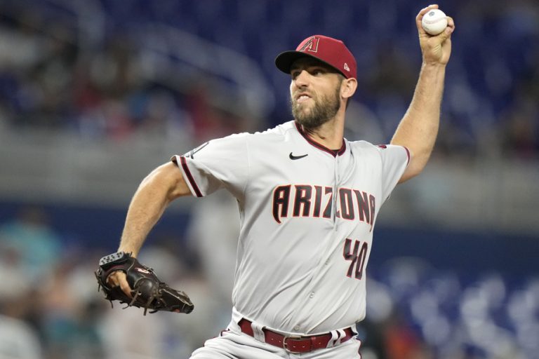 Arizona Diamondbacks |  Pitcher Madison Bumgarner named for subpoena