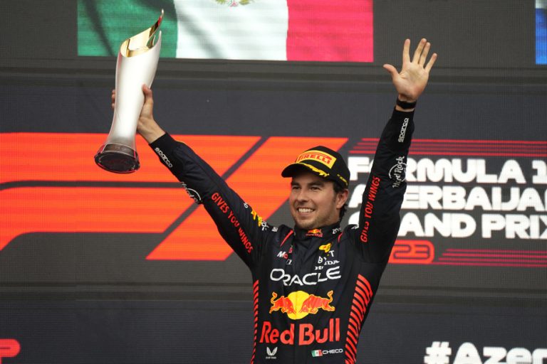 Azerbaijan Grand Prix |  Sergio Perez ahead of Max Verstappen